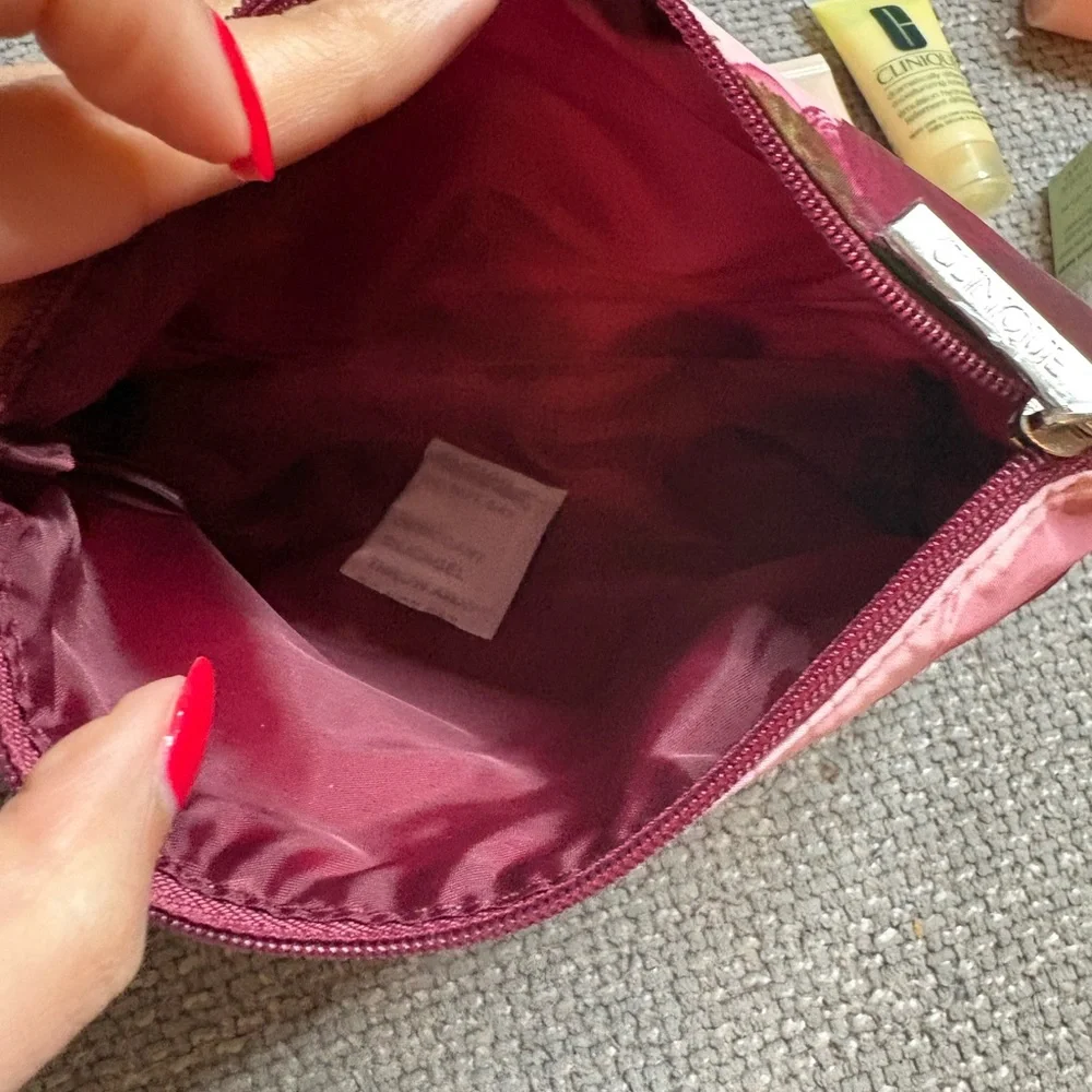 Clinique Luxury Sample Set + Jonathan Cohen Designer Floral Pouch - Picture 13 of 13